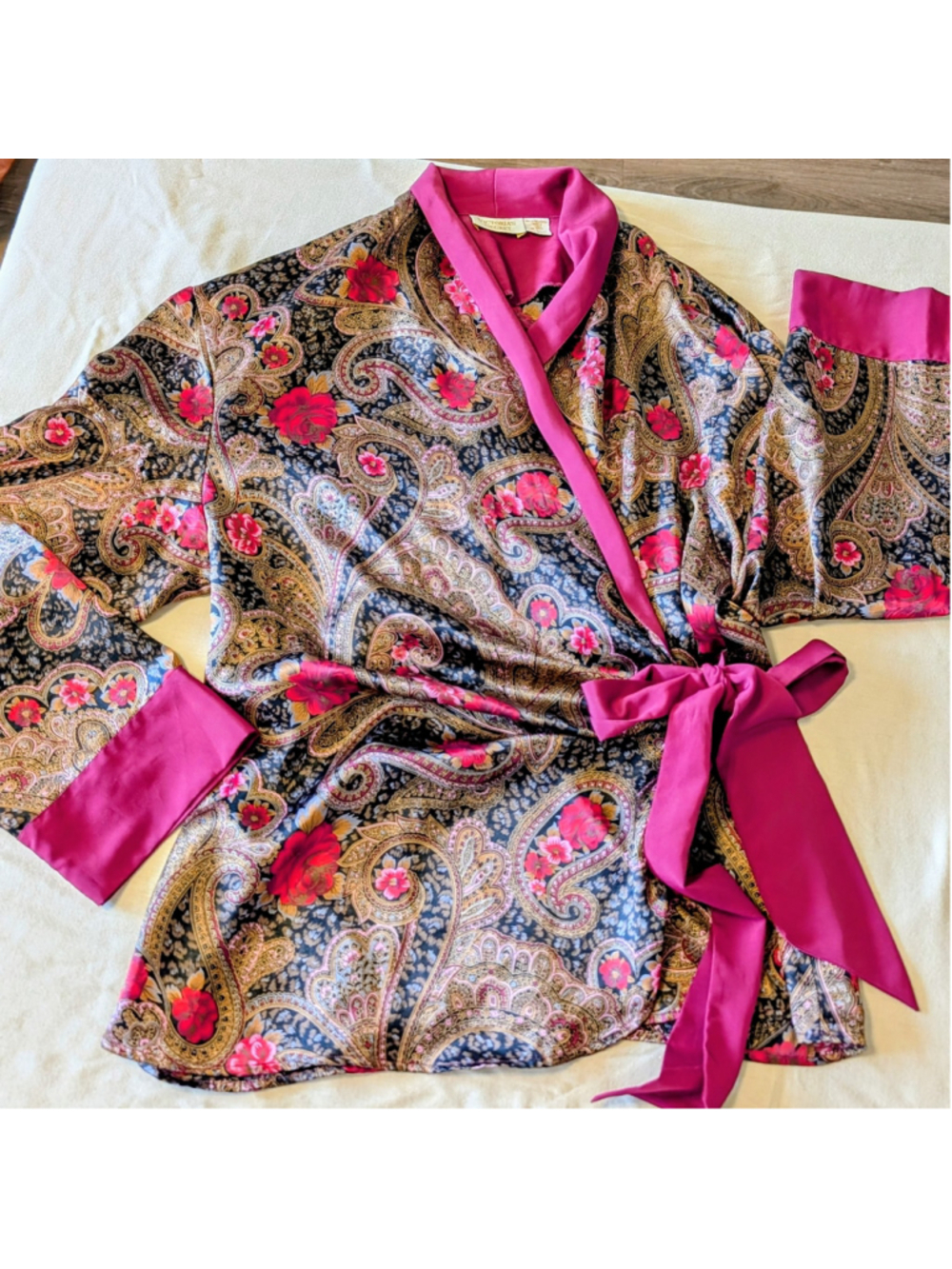 VTG Victoria’s Secret Gold Satin Paisley Floral Animal Print Tie Waist Wrap Sz L